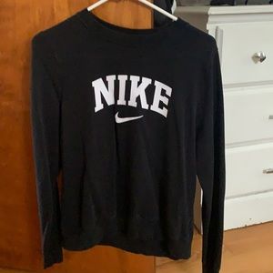 Women’s Nike sweatshirt